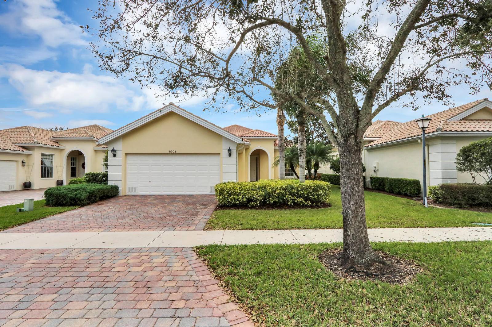 Wellington, FL 33414,8308 Rosalie LN