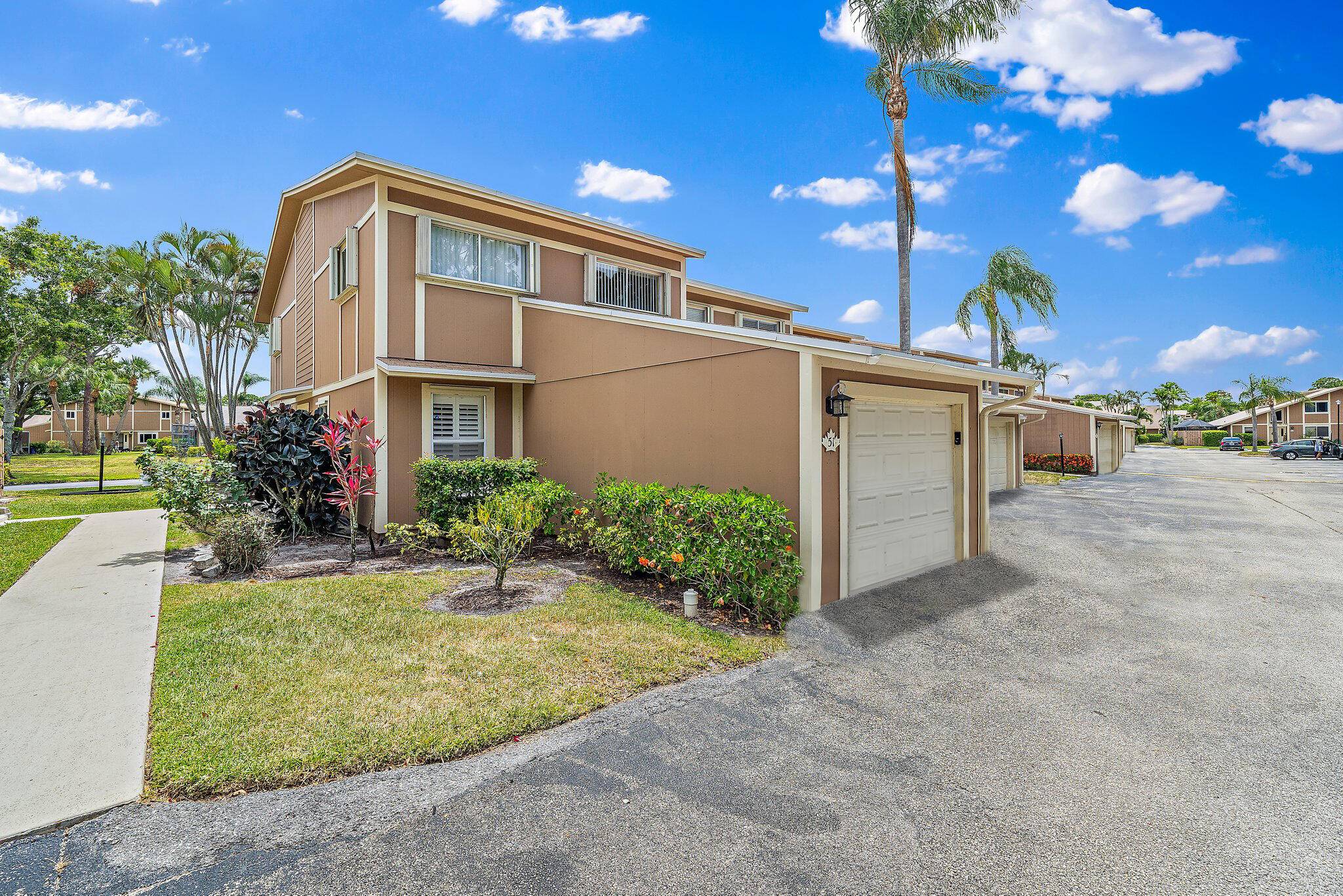 Jupiter, FL 33458,51 Maplecrest CIR