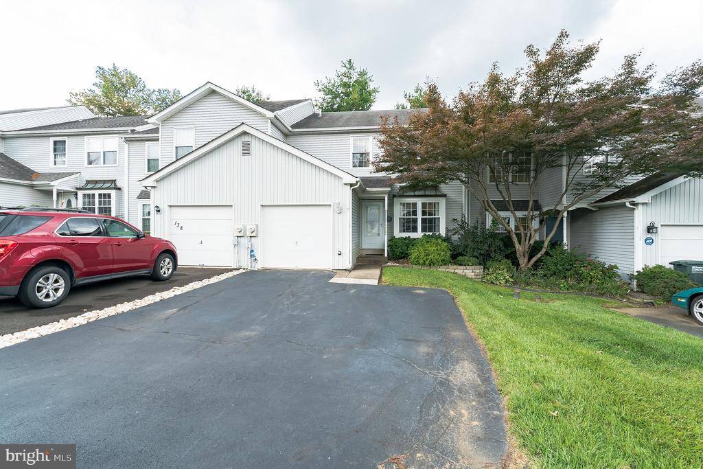 Feasterville Trevose, PA 19053,140 FORGE LN