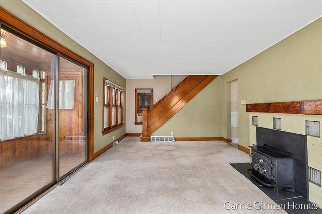 Holland, MI 49424,274 Rose Avenue