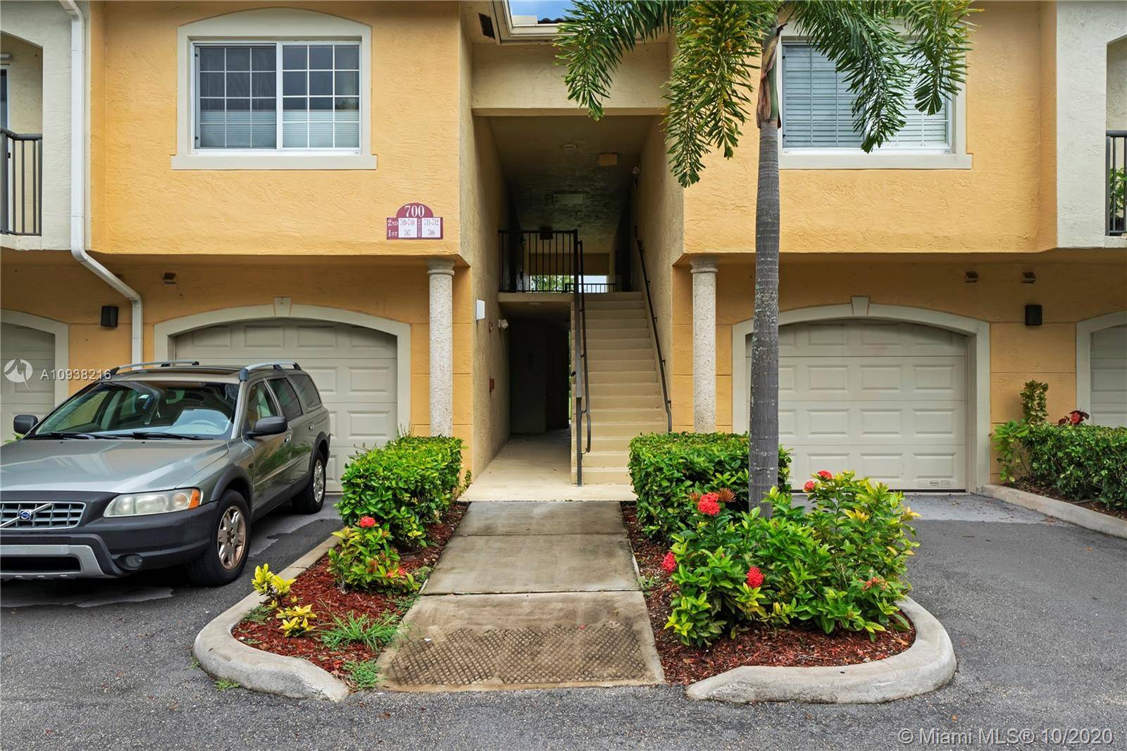 Royal Palm Beach, FL 33411,700 Crestwood Ct S #710