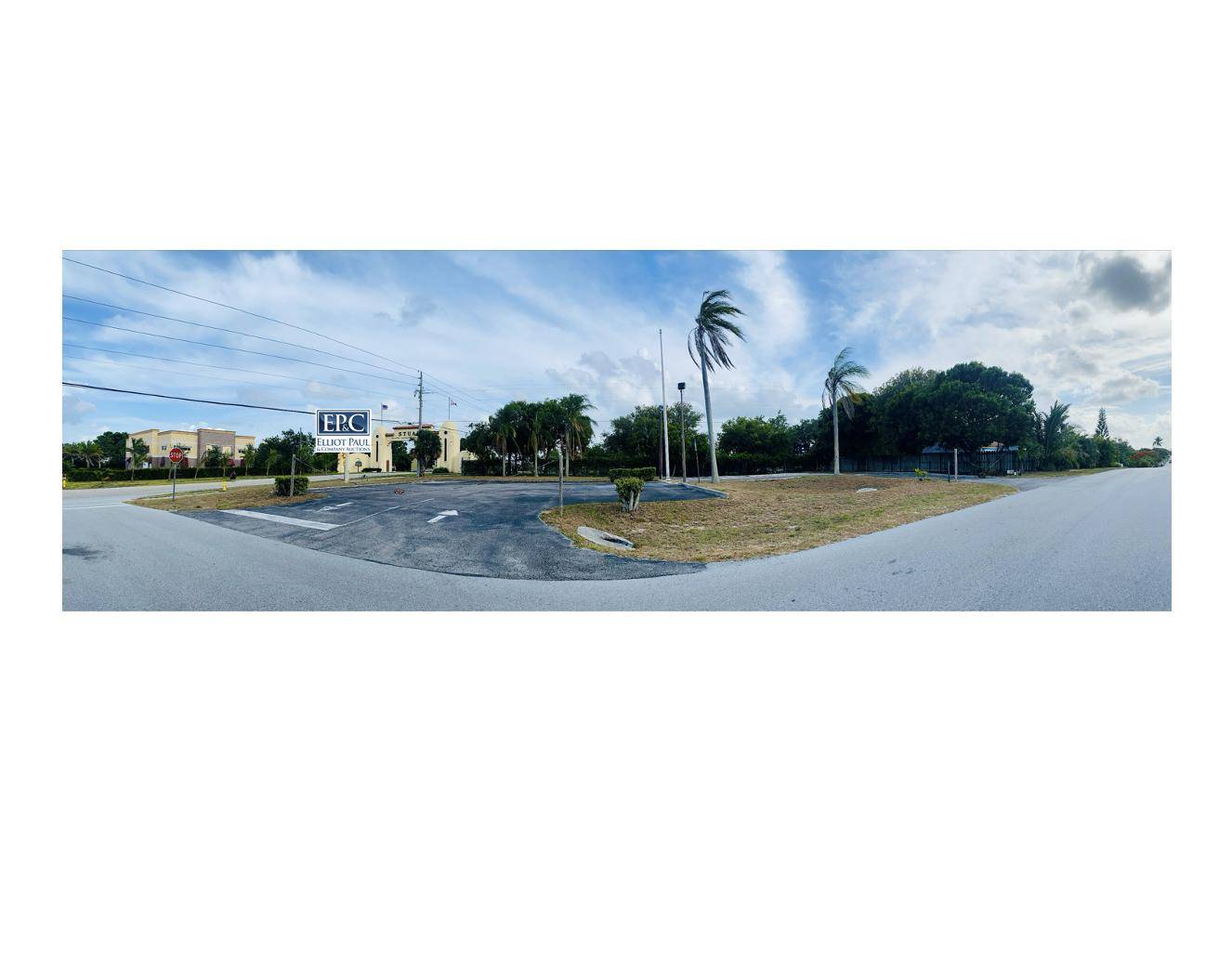 Jensen Beach, FL 34957,2375 NE Dixie (At Arch St) HWY