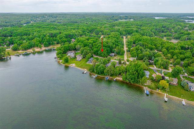 Canadian Lakes, MI 49346,11054 East Royal Road