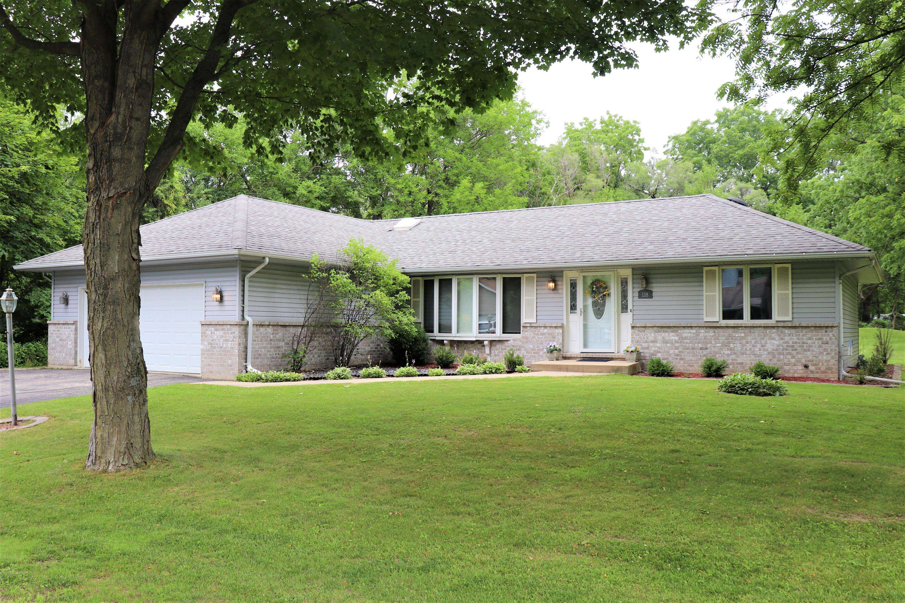 Delavan, WI 53191,118 Hillview Rd