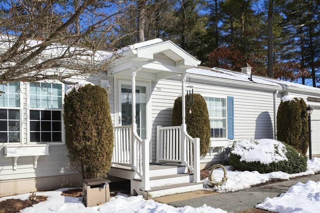 Middleboro, MA 02346,1804 Oak Point Drive