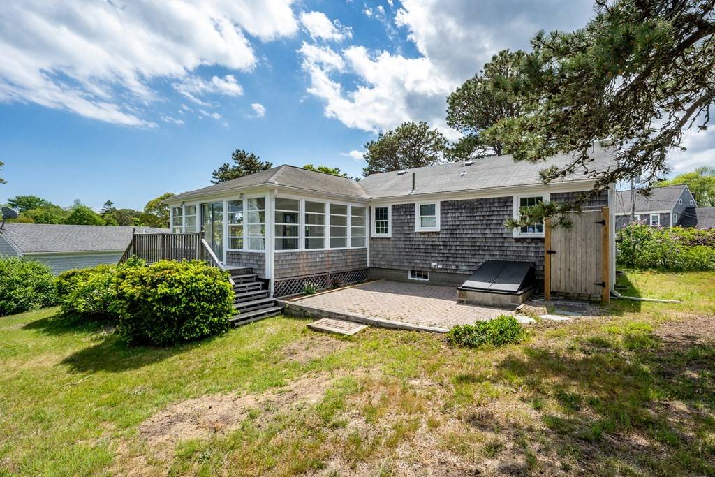 Harwich, MA 02646,113 South St