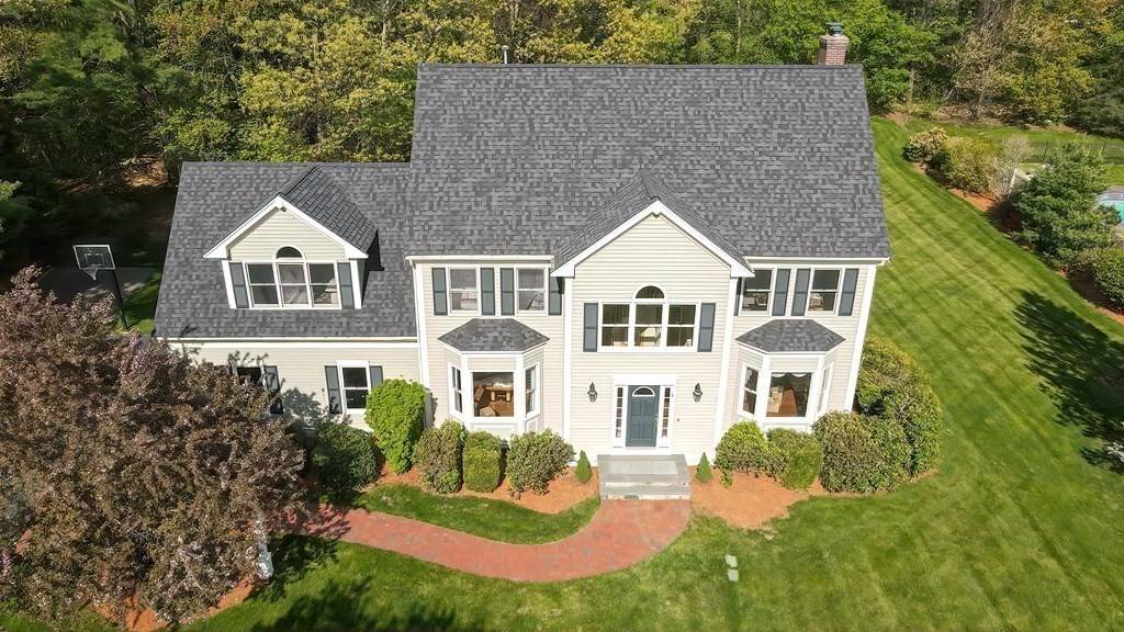 Holliston, MA 01746,35 Morgans Way