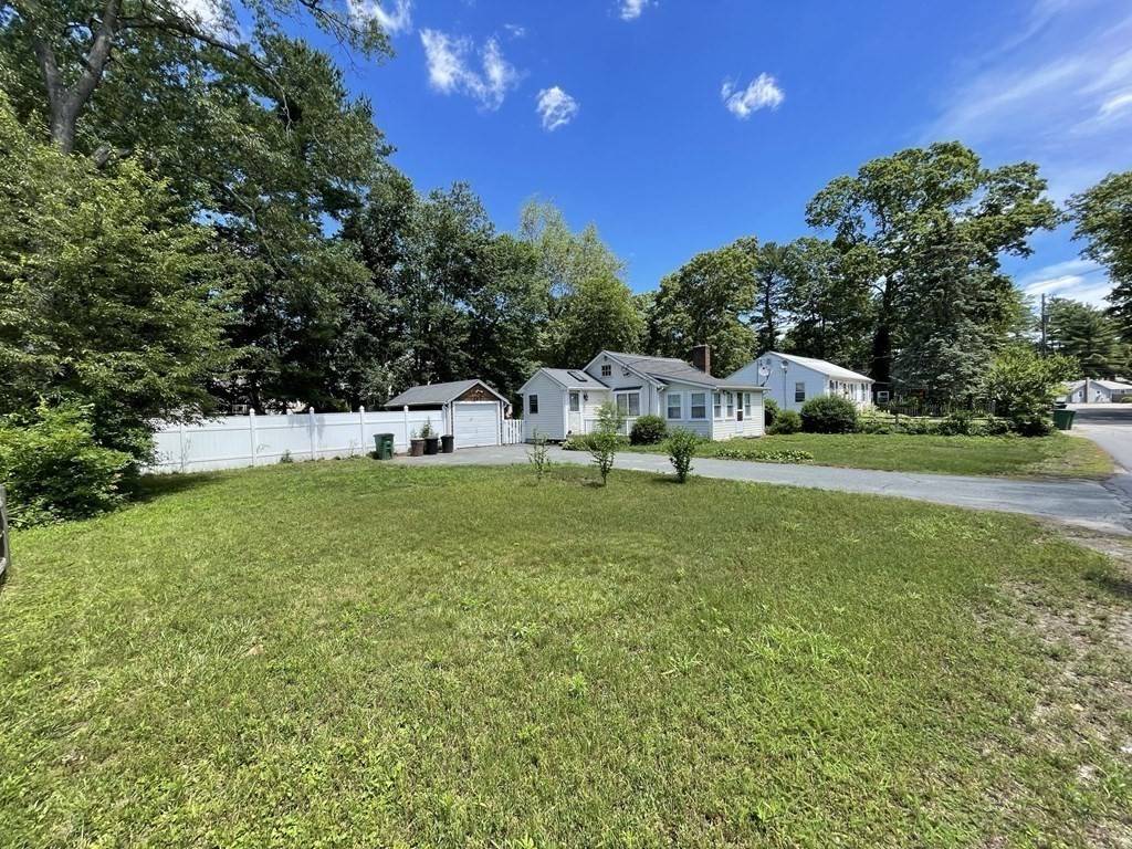 Pembroke, MA 02359,11 Beebe Ln