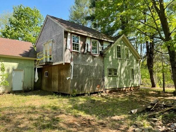 North Brookfield, MA 01535,8 Ayers St