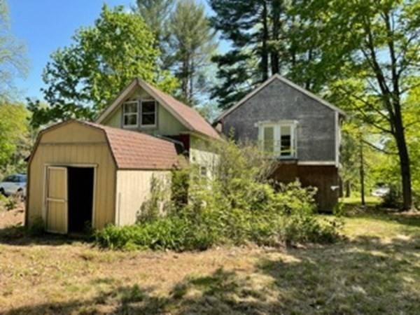 North Brookfield, MA 01535,8 Ayers St