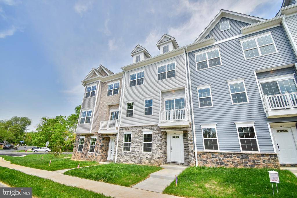 Alexandria, VA 22309,8276 SAFARIAN WAY