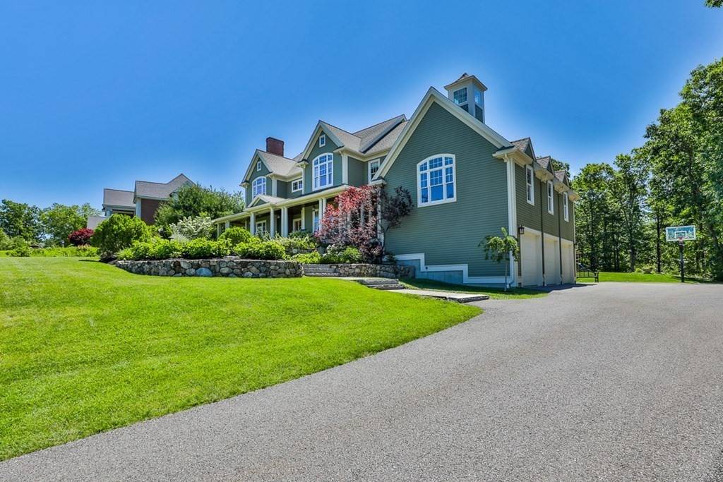 Bolton, MA 01740,108 Oak Trail