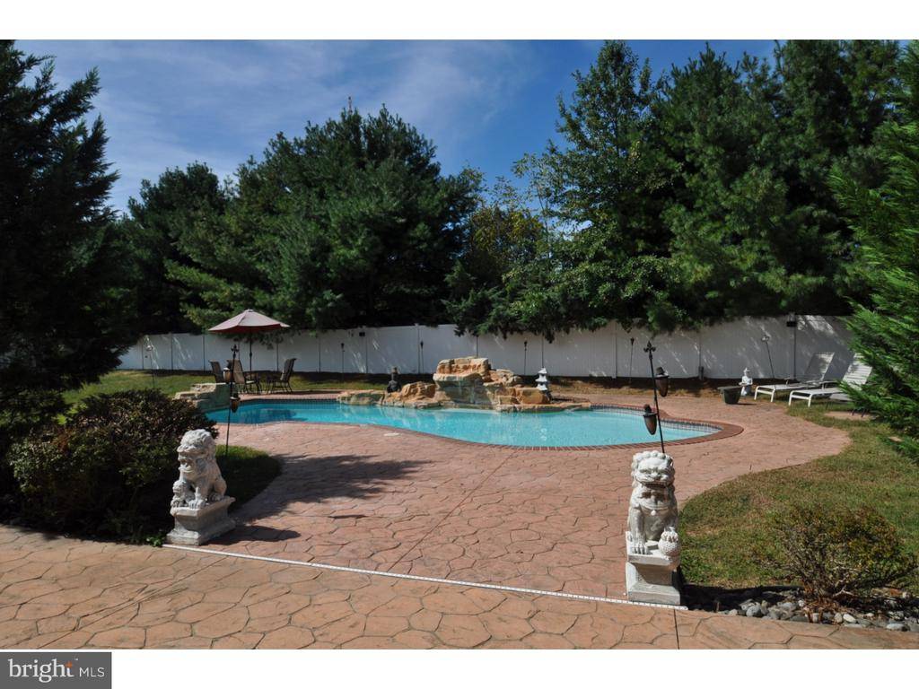 Burlington Township, NJ 08016,38 WHITFORD DR