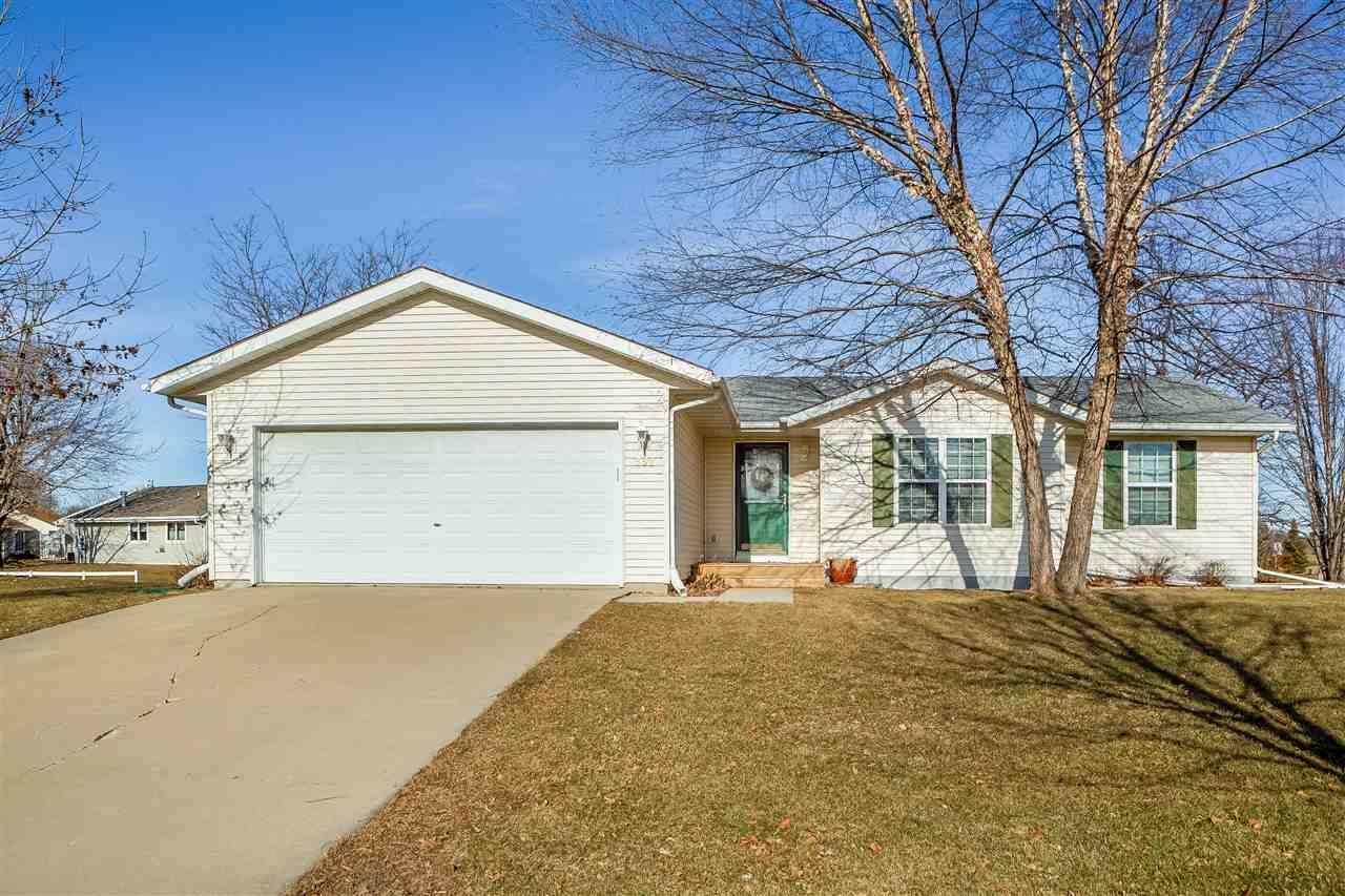 Marshall, WI 53559,552 Meadowview Ln