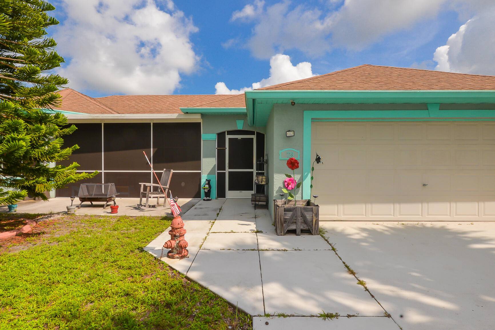 Port Saint Lucie, FL 34953,729 SW Tatum TER