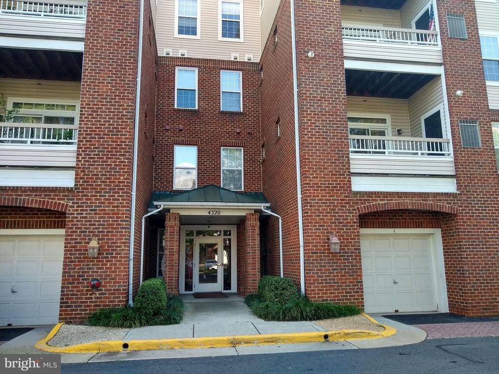 Fairfax, VA 22033,4320-P CANNON RIDGE CT #62