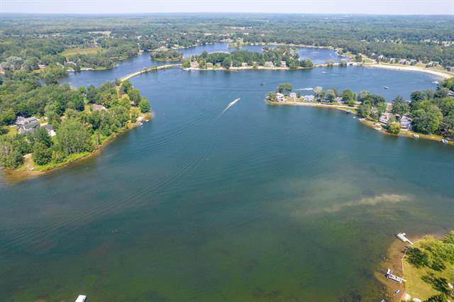 Canadian Lakes, MI 49346,7765 W Lake Drive