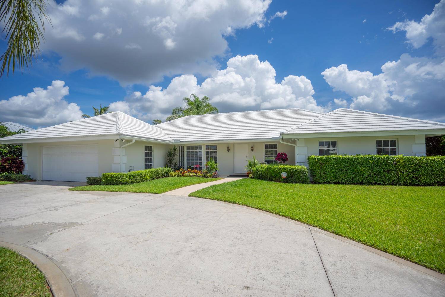 Tequesta, FL 33469,102 Golfview DR