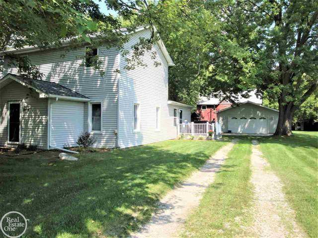 Lenox, MI 48048,60070 HAVENRIDGE 3 ACRES AND BARN