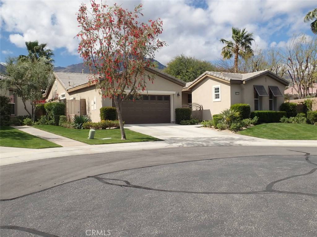 La Quinta, CA 92253,60213 Katie CIR