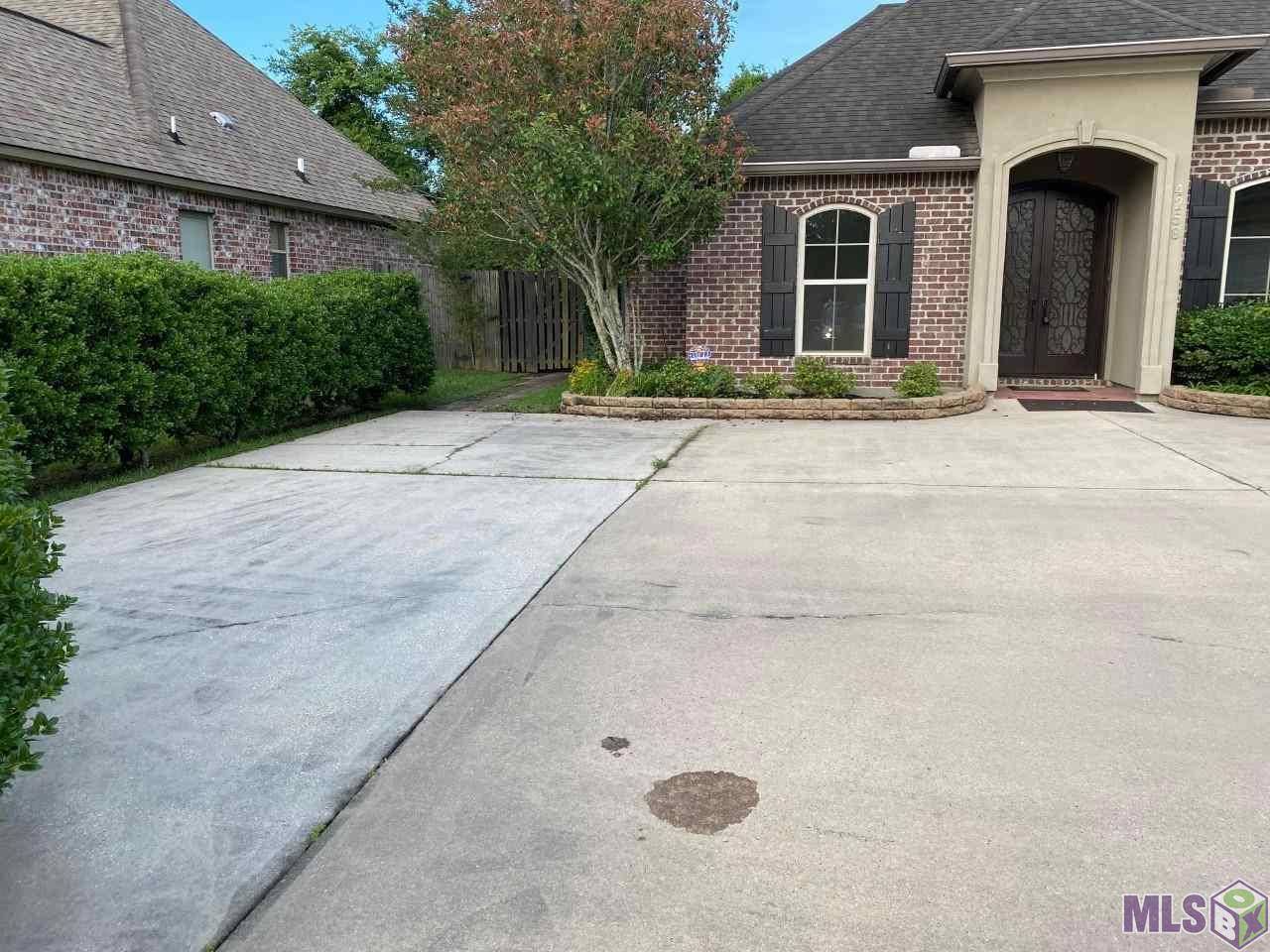 Zachary, LA 70791,4258 HONEYSUCKLE DR