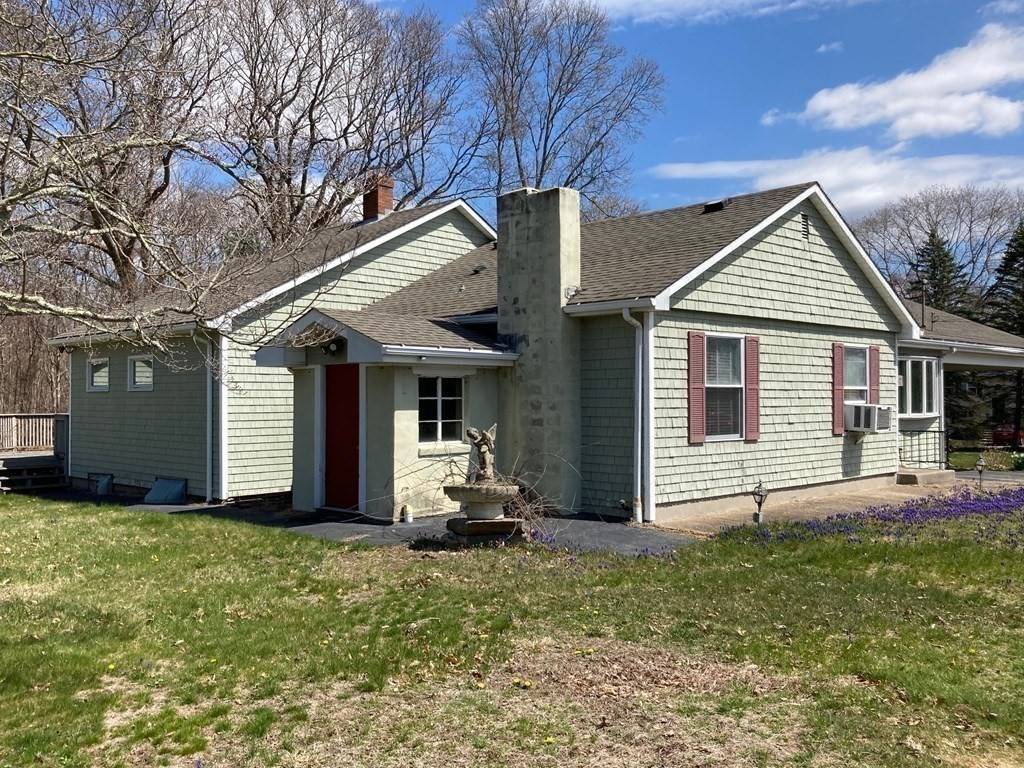 Seekonk, MA 02771,96 Joy St