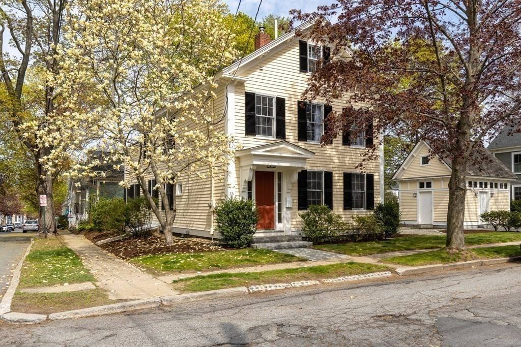 Newburyport, MA 01950,26 Eagle St