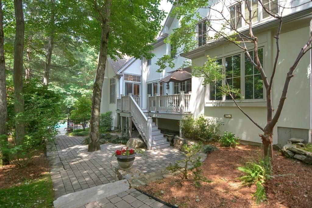 Westborough, MA 01581,7 Olde Hickory Path