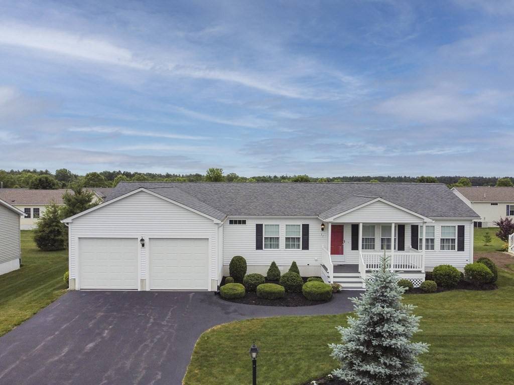 17 Limestone Dr, Bridgewater, MA 02324