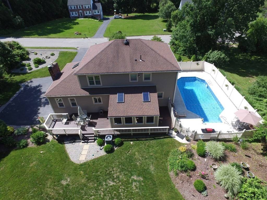 Dudley, MA 01571,10 Camelot Circle