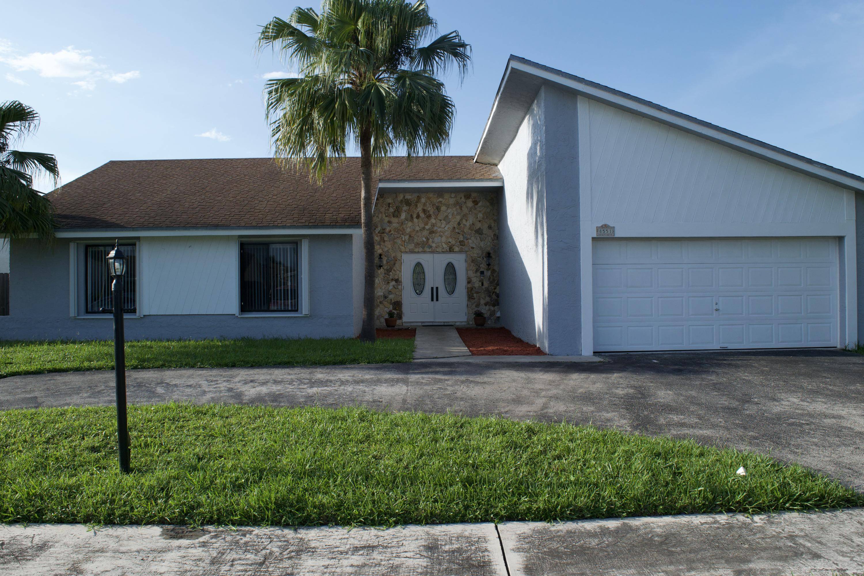 Lauderhill, FL 33351,8551 NW 54th ST