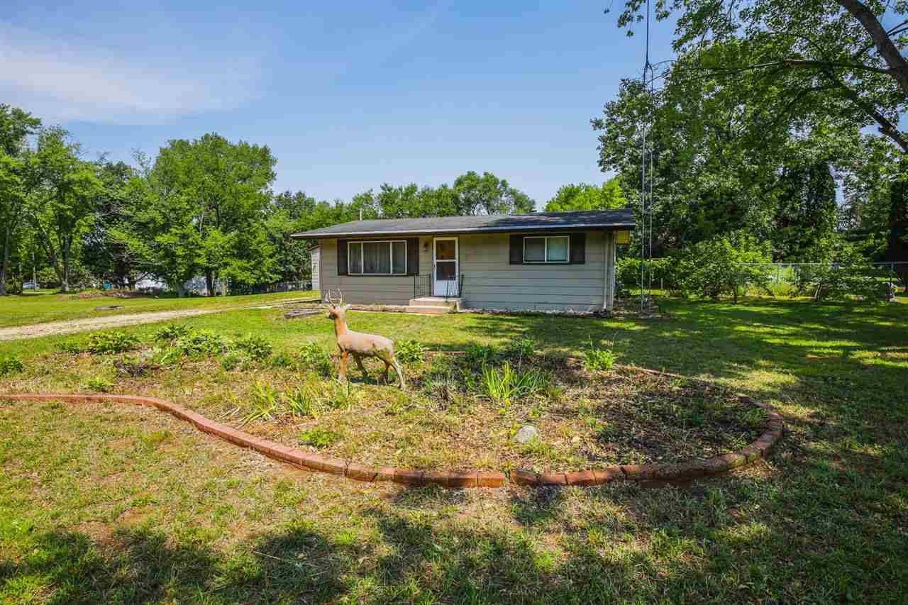 Pardeeville, WI 53954,N6188 Duck Creek Rd