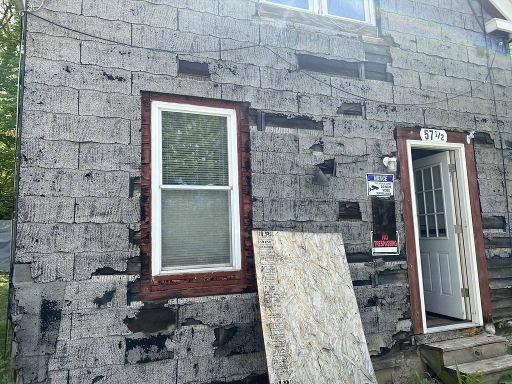 Greenfield, MA 01301,57 1/2 Washington St