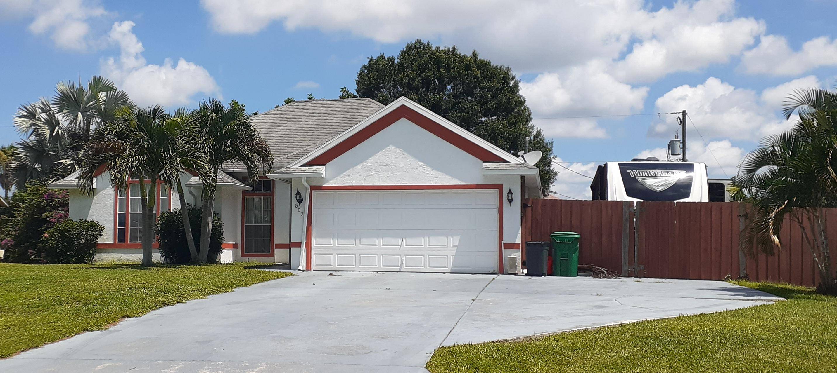 Port Saint Lucie, FL 34983,607 SW Dolores AVE