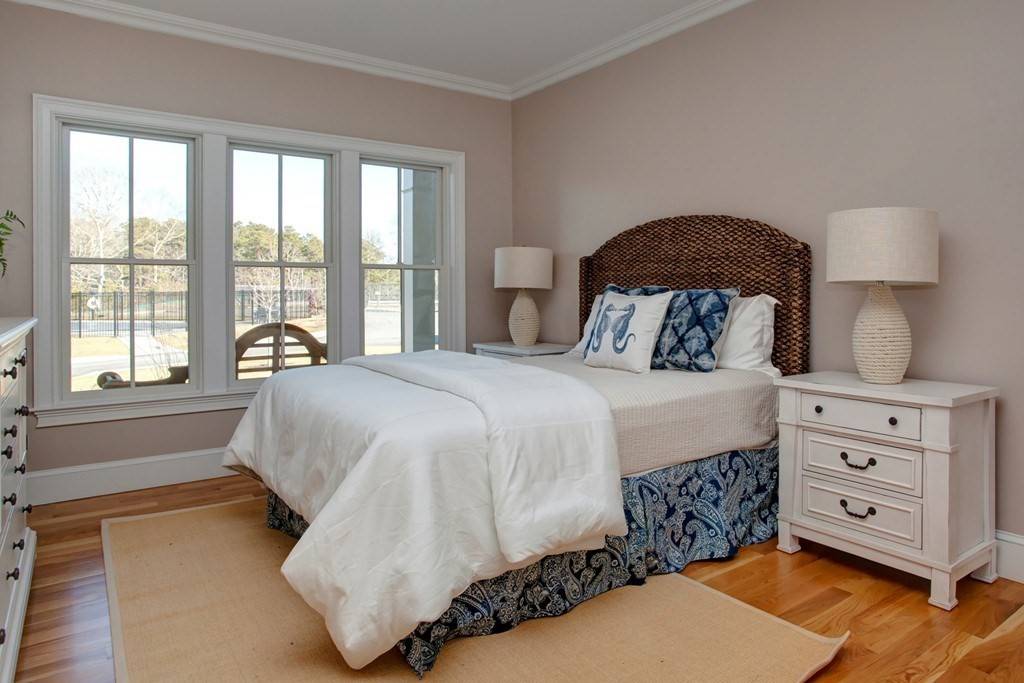 Bourne, MA 02534,1090 Shore RD #14