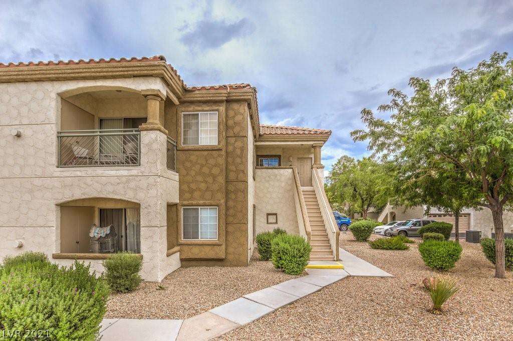 Las Vegas, NV 89130,6904 Indian Chief Drive #203