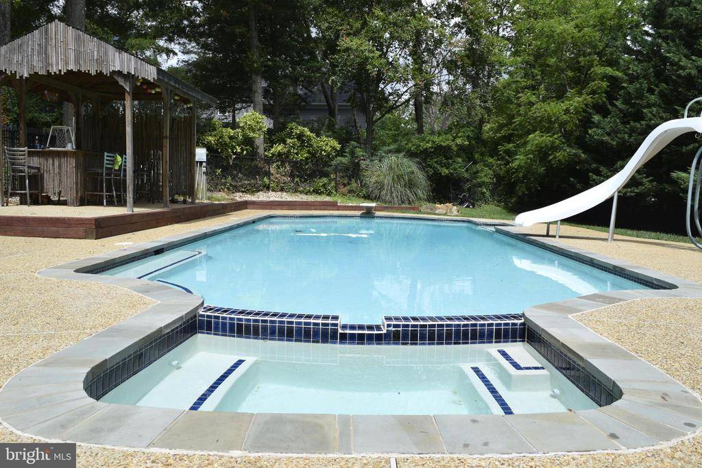 Alexandria, VA 22306,1916 EARLDALE CT