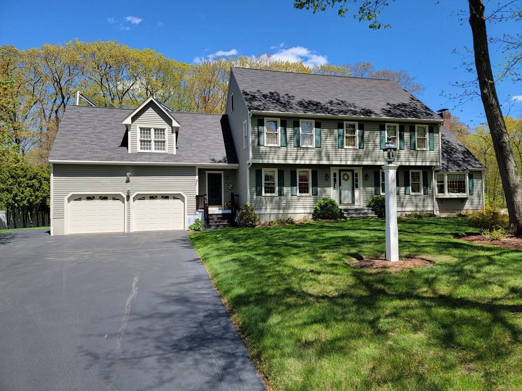 Hopkinton, MA 01748,34 Blueberry Ln