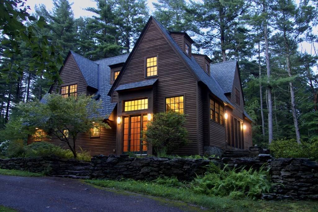 39 Laurel Hill Drive, Leverett, MA 01054