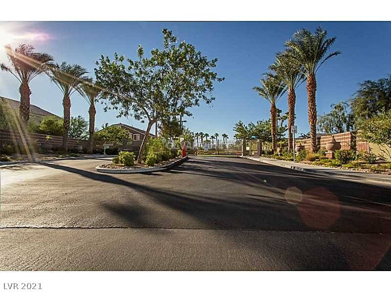 North Las Vegas, NV 89084,6620 Lavender Lilly Lane #3