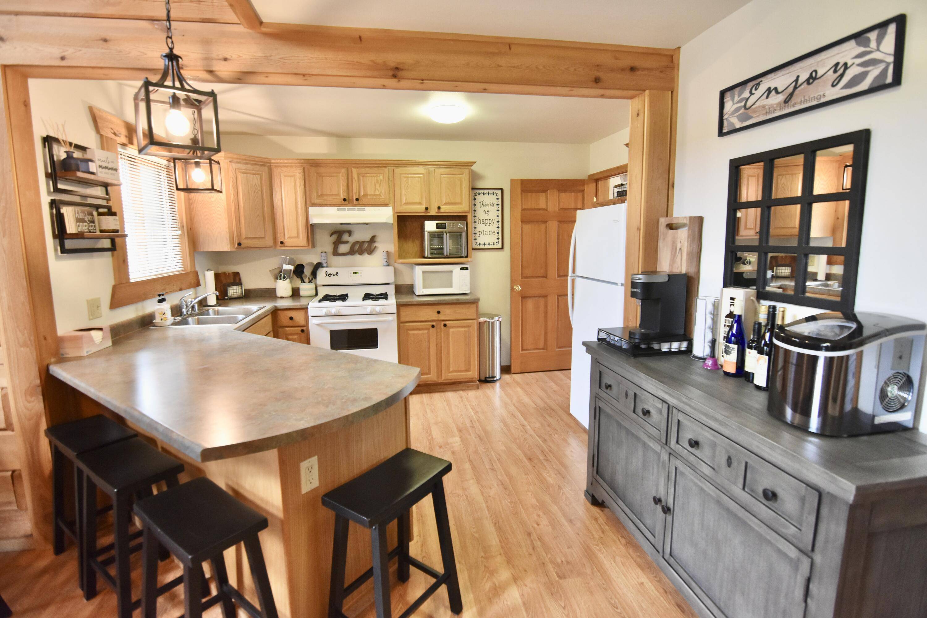 Warrens, WI 54666,346 Hilltop Cir