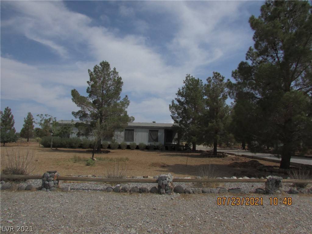 Pahrump, NV 89048,330 Hallsway