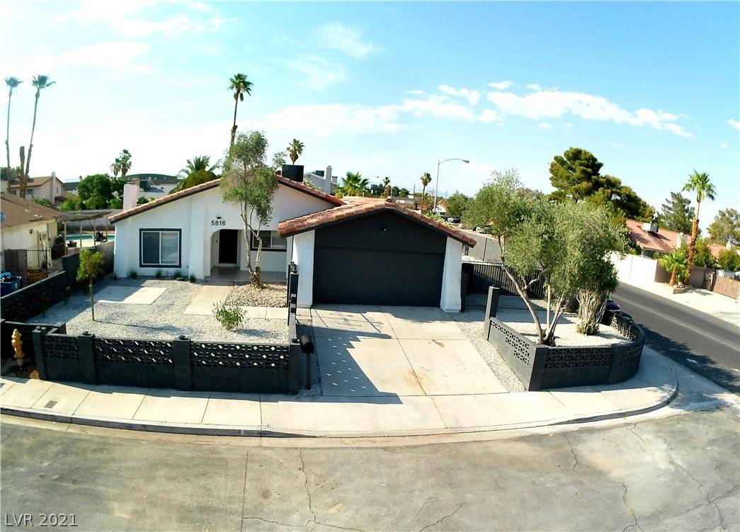 Las Vegas, NV 89103,5816 Arandas Court