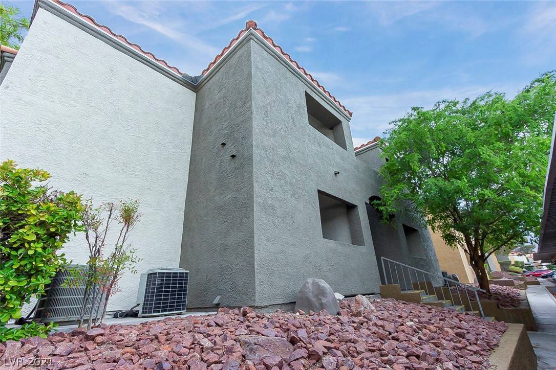 Las Vegas, NV 89128,3151 Soaring Gulls Drive #2149