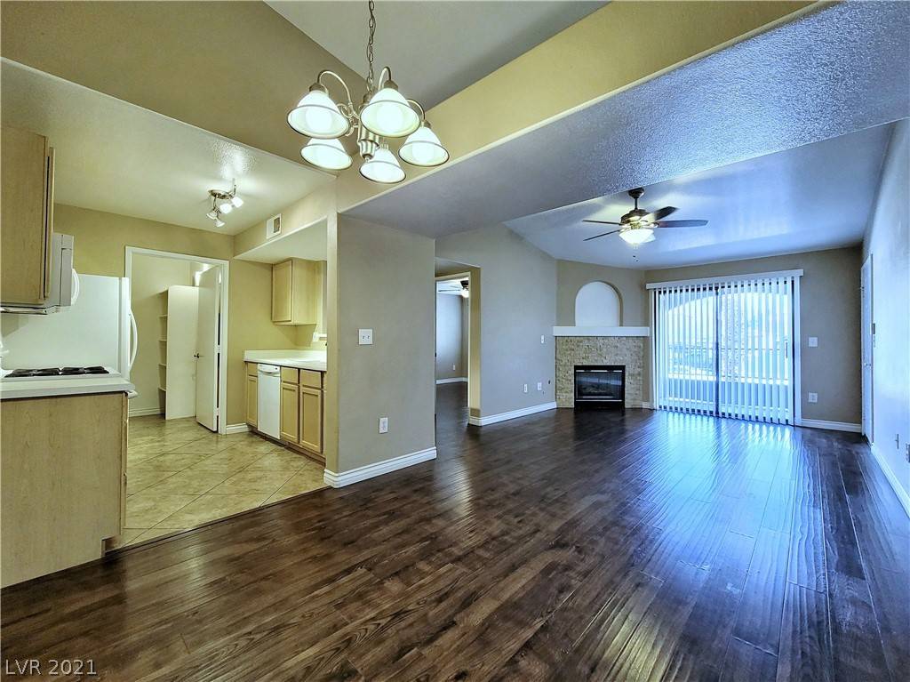 Henderson, NV 89052,950 Seven Hills Drive #1922