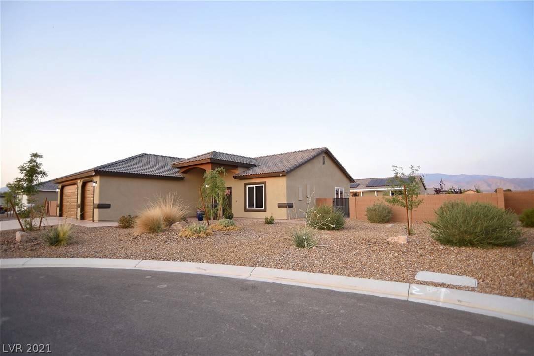 Pahrump, NV 89048,211 Weeping Willow Court