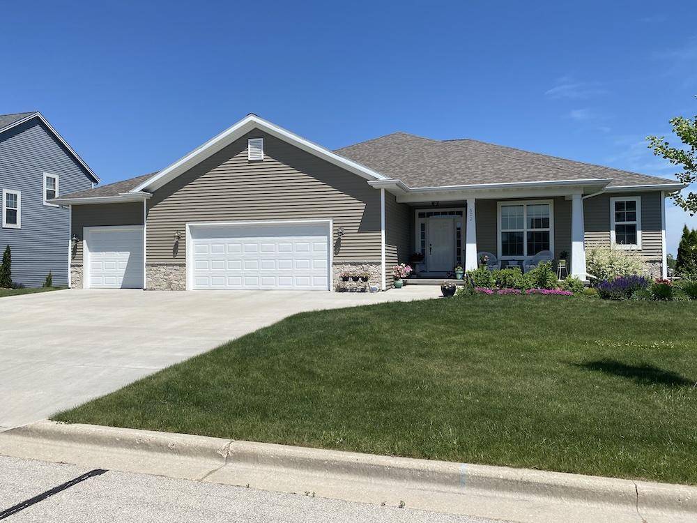 Fredonia, WI 53021,522 Emerald Hills Dr