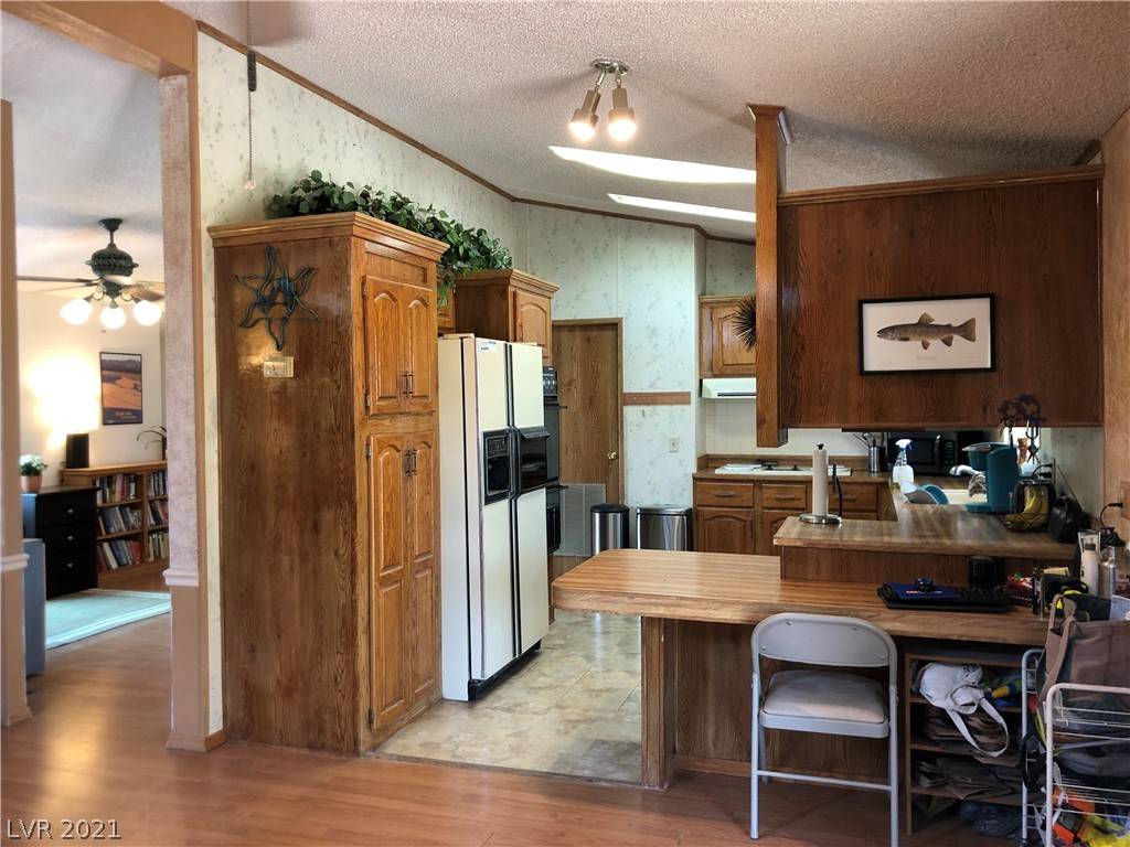 Pahrump, NV 89048,1120 Carson Street #1