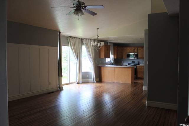 Santaquin, UT 84655,1382 SAGEBERRY DR