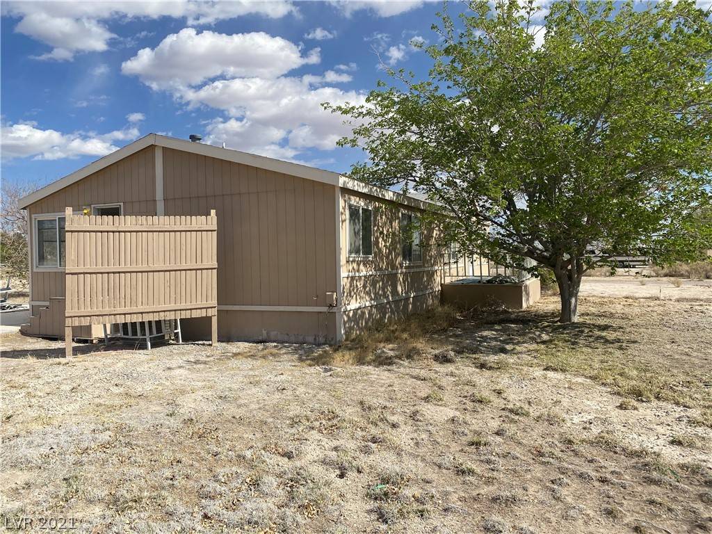 Pahrump, NV 89048,5711 Oakridge Avenue